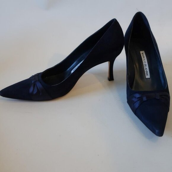 Manolo Blahnik Shoes - Womens Manolo Blahnik Blue Suede Pointy Heels Shoes Pumps 36 US/6